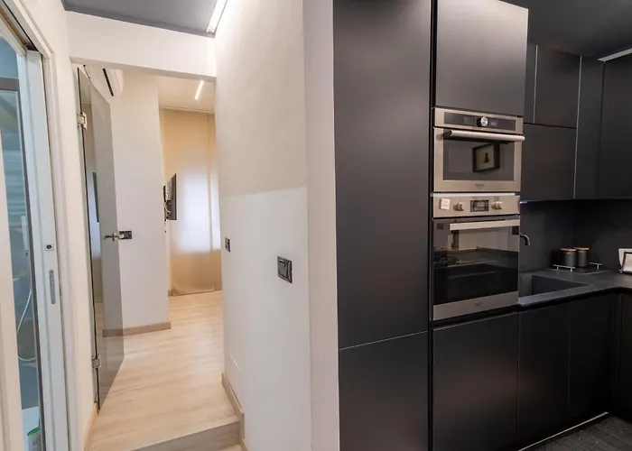 Living Testaccio - Modern Appartement